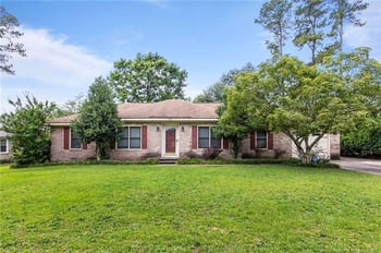 962 Dandridge Dr, Fayetteville, NC 28303