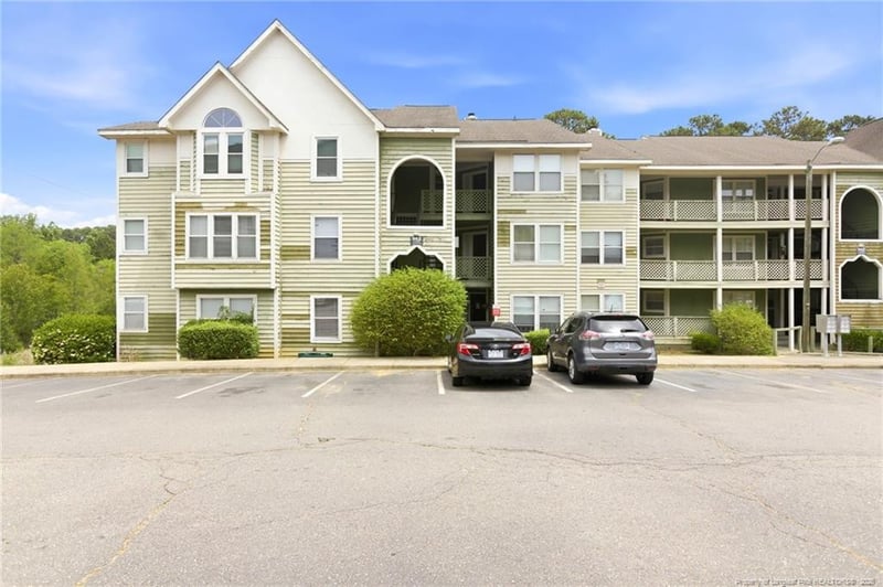 962 Stewarts Creek Dr #1, Fayetteville, NC 28314