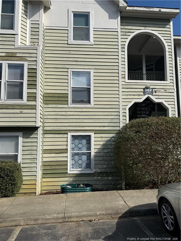 962 Stewarts Creek Dr #1, Fayetteville, NC 28314