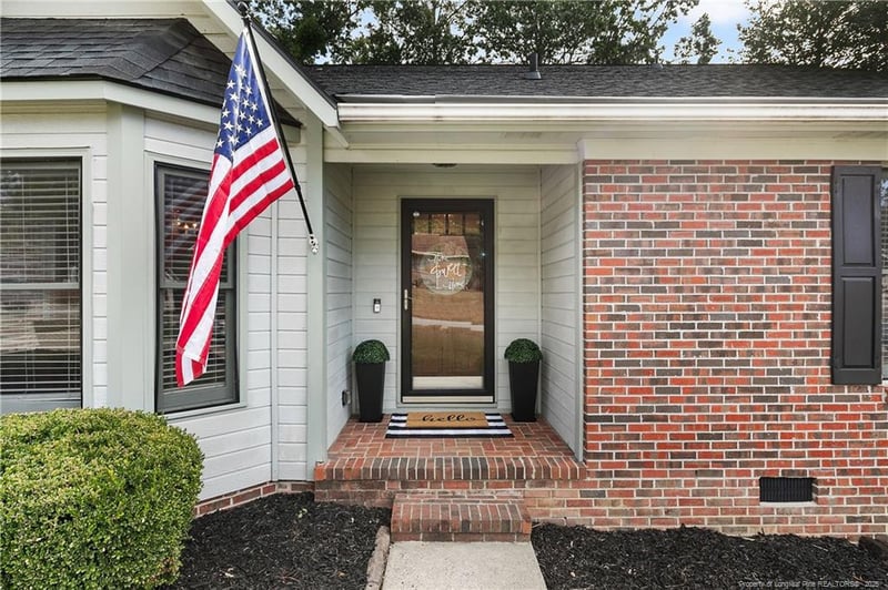 963 Flintwood Rd, Fayetteville, NC 28314