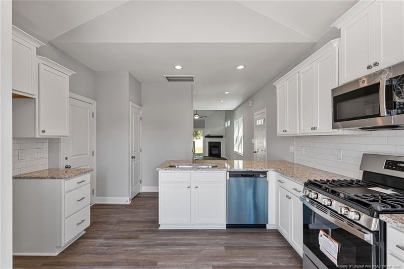 964 Kensington Park Rd, Fayetteville, NC 28311
