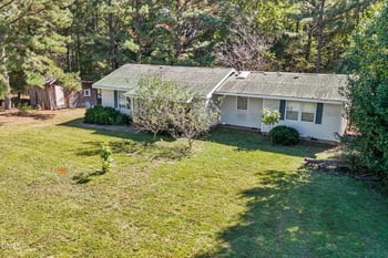 9642 Nc 42 , Holly Springs, NC 27540