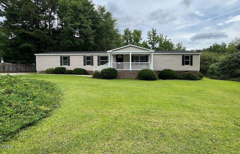 965 River Rd, Louisburg, NC 27549