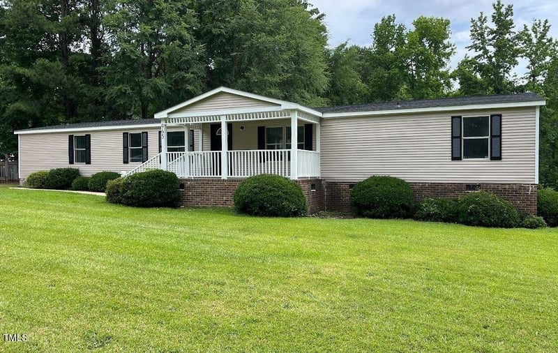965 River Rd, Louisburg, NC 27549