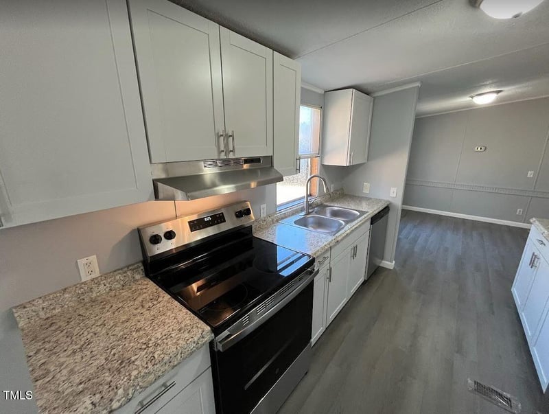 965 River Rd, Louisburg, NC 27549