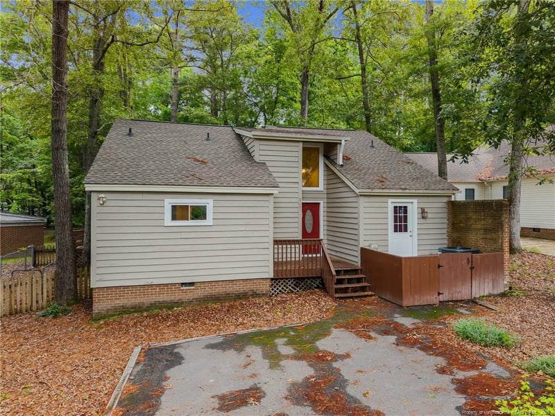 968 Bay Dr, Sanford, NC 27332