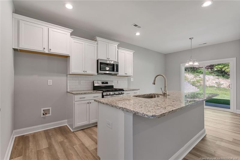 968 Kensington Park Rd, Fayetteville, NC 28311