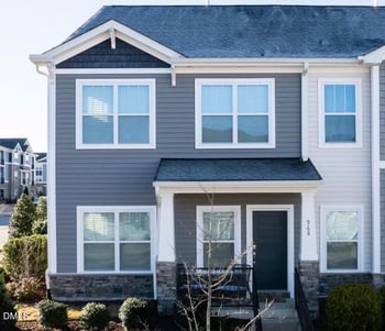 968 Robbie Jackson Ln, Fuquay Varina, NC 27526