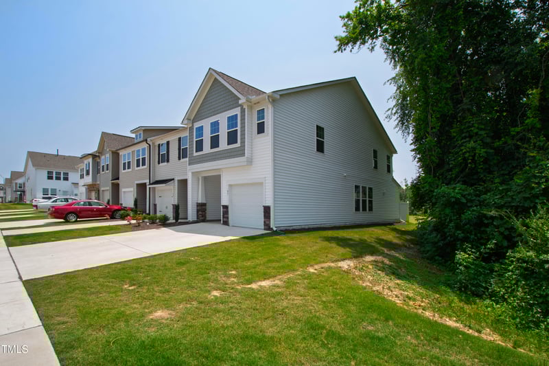 97 Begonia St, Angier, NC 27501