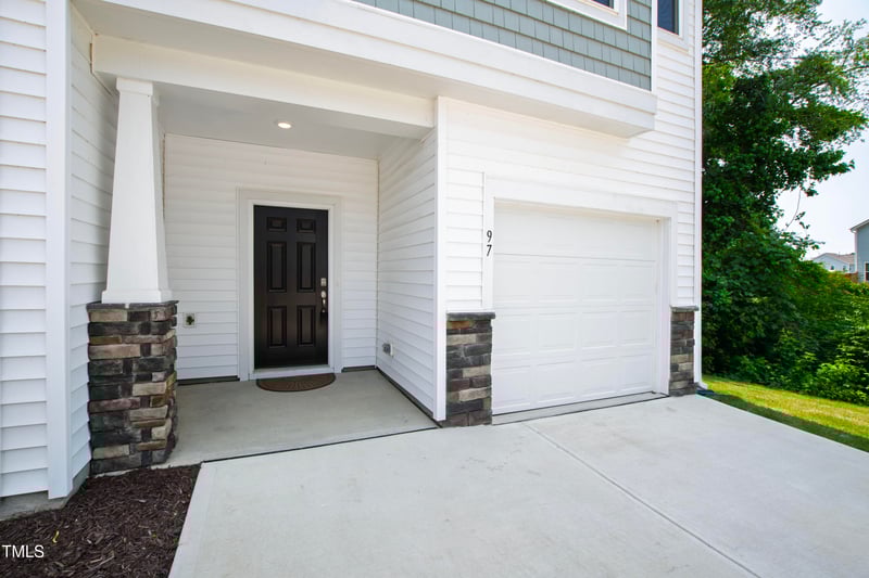 97 Begonia St, Angier, NC 27501