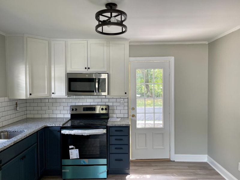 97 W Cornwallis St, Pittsboro, NC 27312