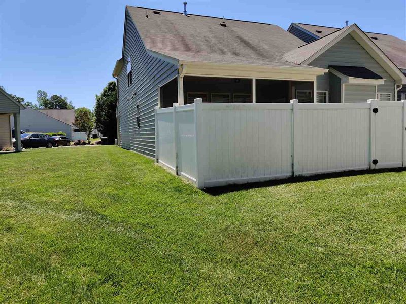 97 Cottage Dr, Clayton, NC 27527