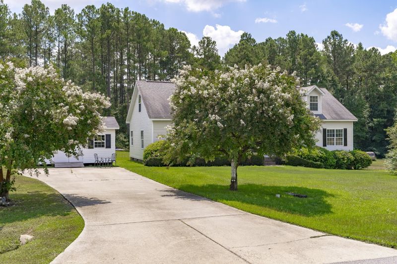 97 Hunter View Ln, Coats, NC 27521