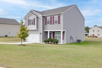 97 Long Meadow Ln, Fuquay Varina, NC 27526