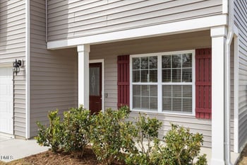 97 Long Meadow Ln, Fuquay Varina, NC 27526