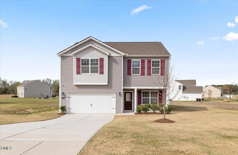 97 Long Meadow Ln, Fuquay Varina, NC 27526