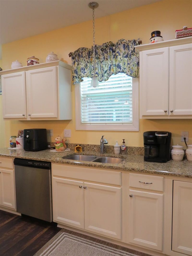 97 Mary Meadows Ln, Clayton, NC 27520