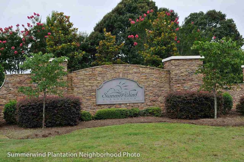 97 Nutmeg Ln, Garner, NC 27529