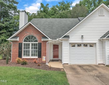 97 Rollingwood Dr, Dunn, NC 28334