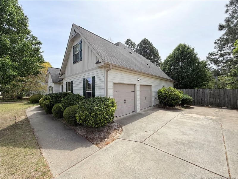 97 Skycroft Dr, Sanford, NC 27332