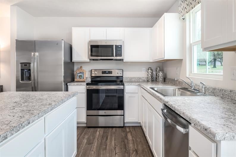 97 Ventasso Dr, Lillington, NC 27546