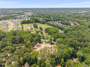 97 Wilcrest Dr, Fuquay Varina, NC 27526