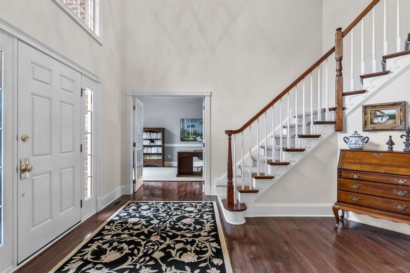 9701 Broadrun Dr, Raleigh, NC 27617