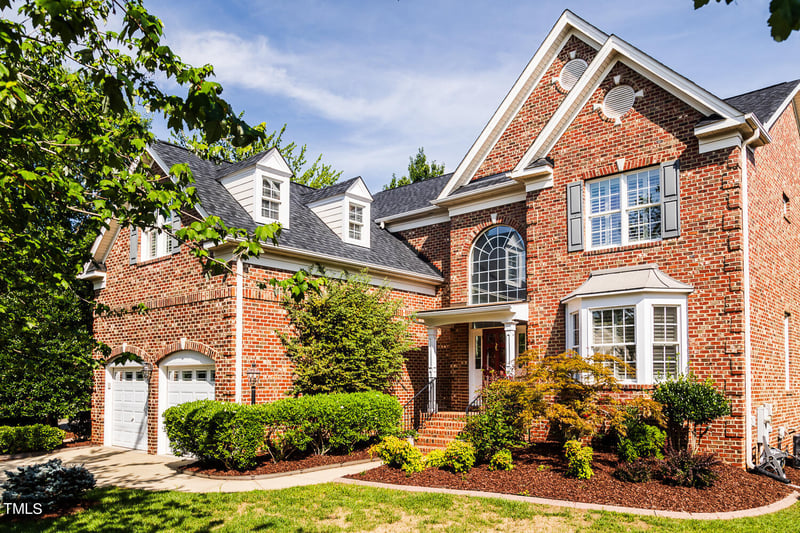 9701 Heathermill Ln, Raleigh, NC 27617