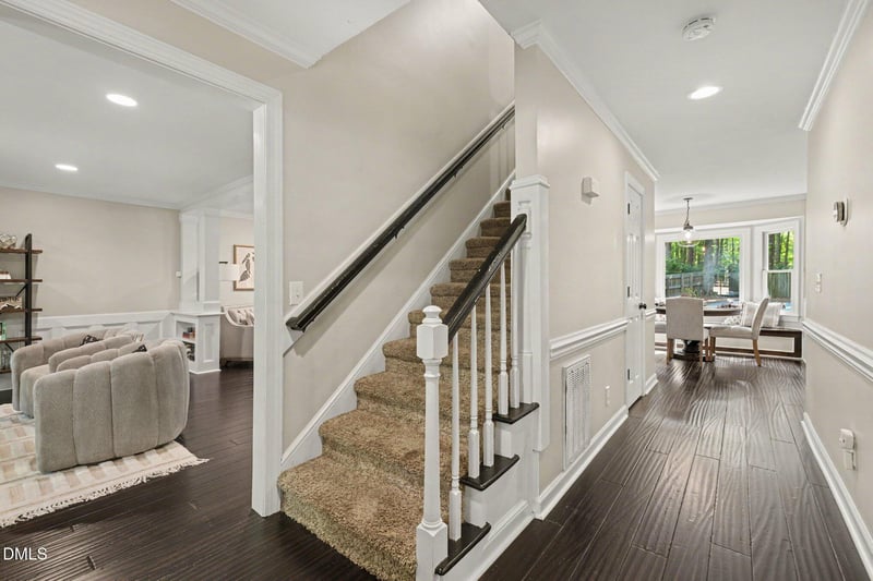 9701 Kingsford Dr, Cary, NC 27518