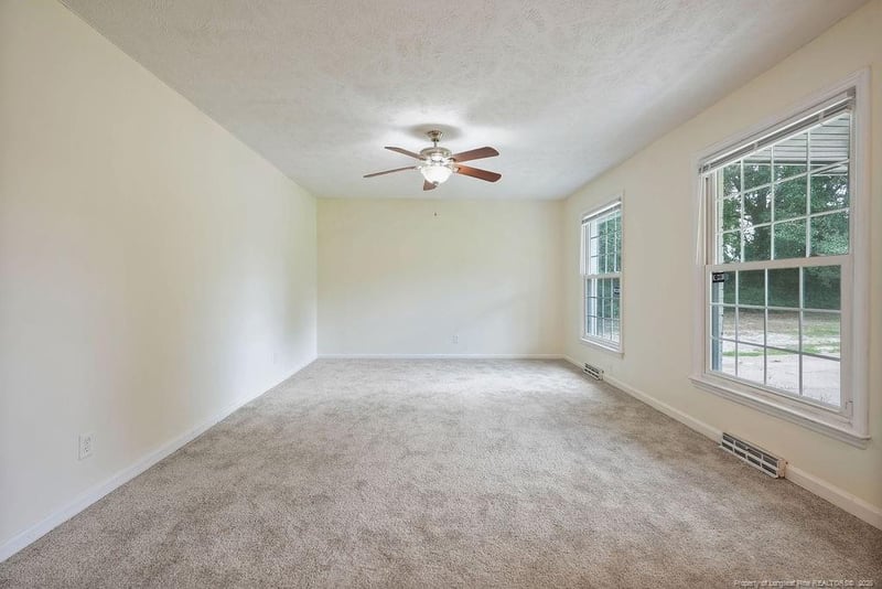 9701 Rockfish Rd, Fayetteville, NC 28376