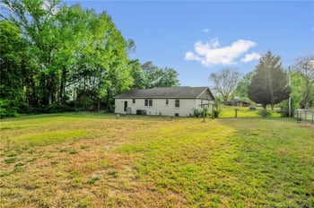 9701 Rockfish Rd, Fayetteville, NC 28376