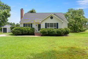 9704 Weathering Ct, Zebulon, NC 27597