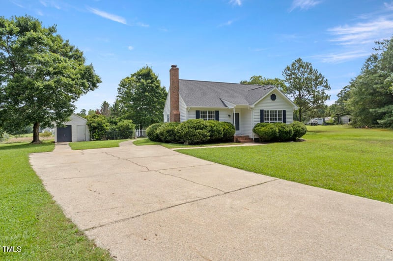 9704 Weathering Ct, Zebulon, NC 27597