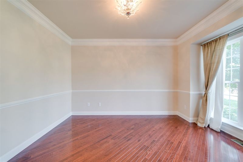 9708 Dayton Ct, Raleigh, NC 27617