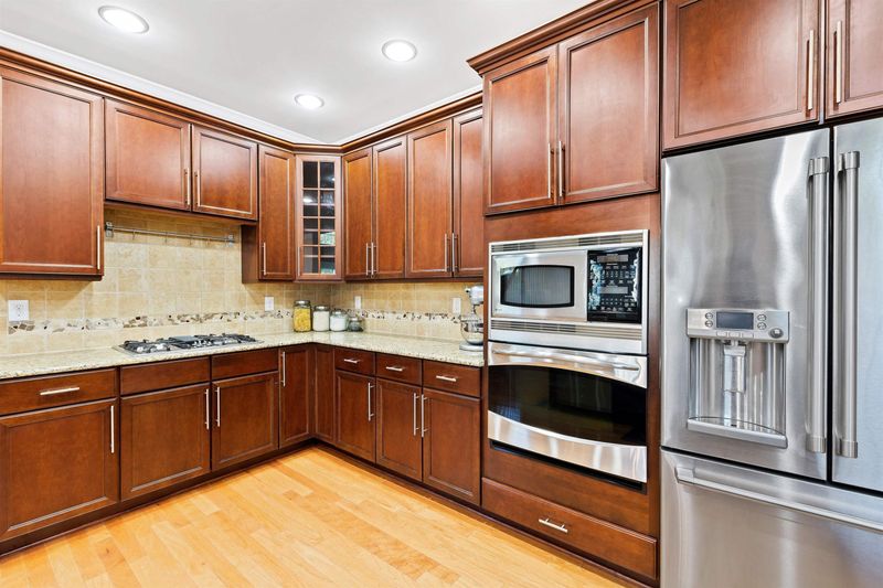 9709 Dayton Ct, Raleigh, NC 27617