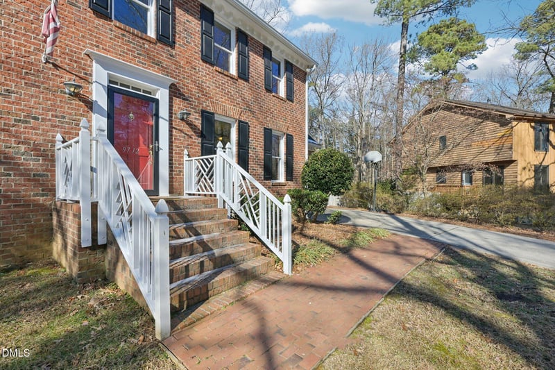 9712 Astor Ct, Cary, NC 27518