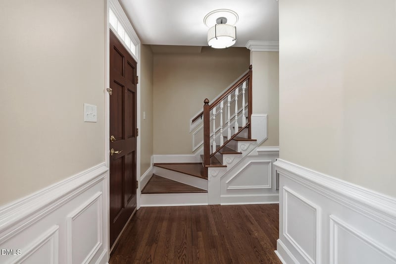 9712 Astor Ct, Cary, NC 27518