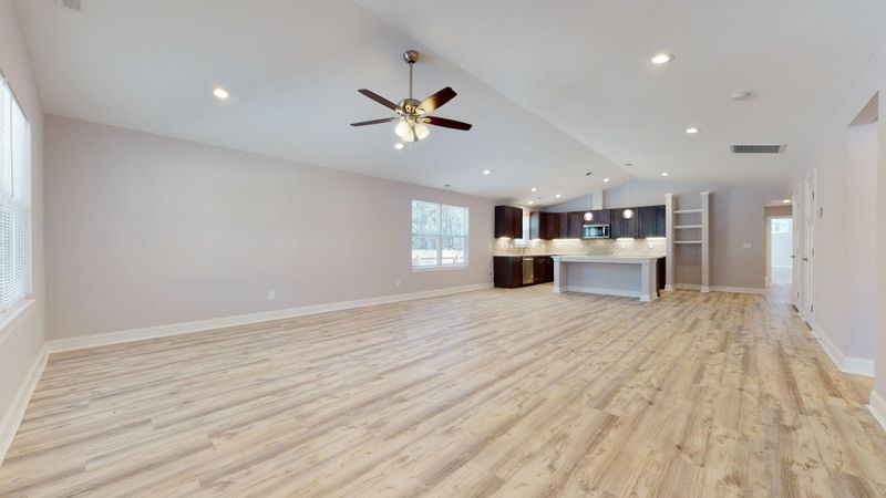 972 Colonial Heights Dr, Durham, NC 27704