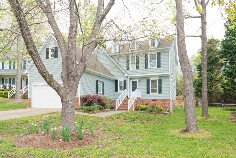 9720 Dansington Ct, Raleigh, NC 27615