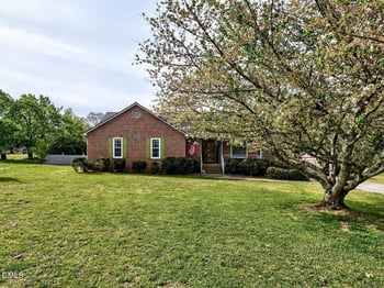 9721 Weathering Ct, Zebulon, NC 27597