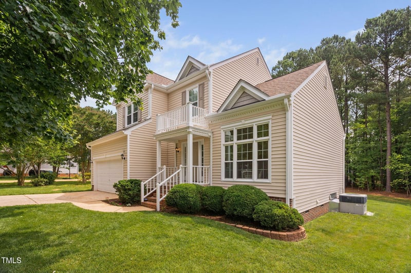 9728 Batesville Dr, Raleigh, NC 27617