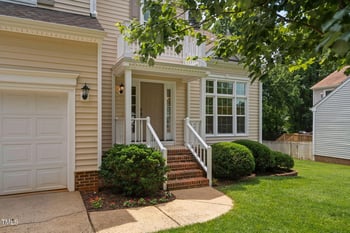 9728 Batesville Dr, Raleigh, NC 27617