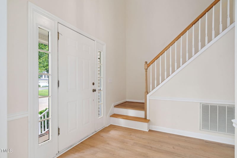 9728 Batesville Dr, Raleigh, NC 27617