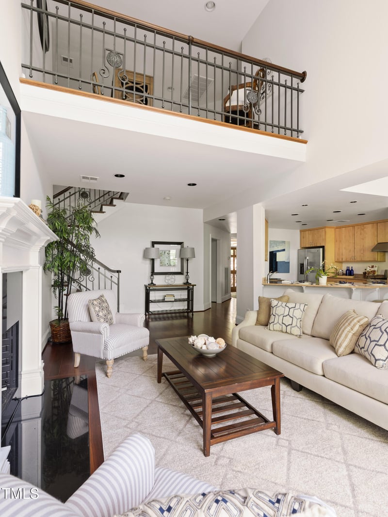 97302 Dobbs , Chapel Hill, NC 27517