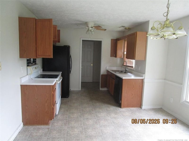 9739 Gooden Dr, Fayetteville, NC 28314
