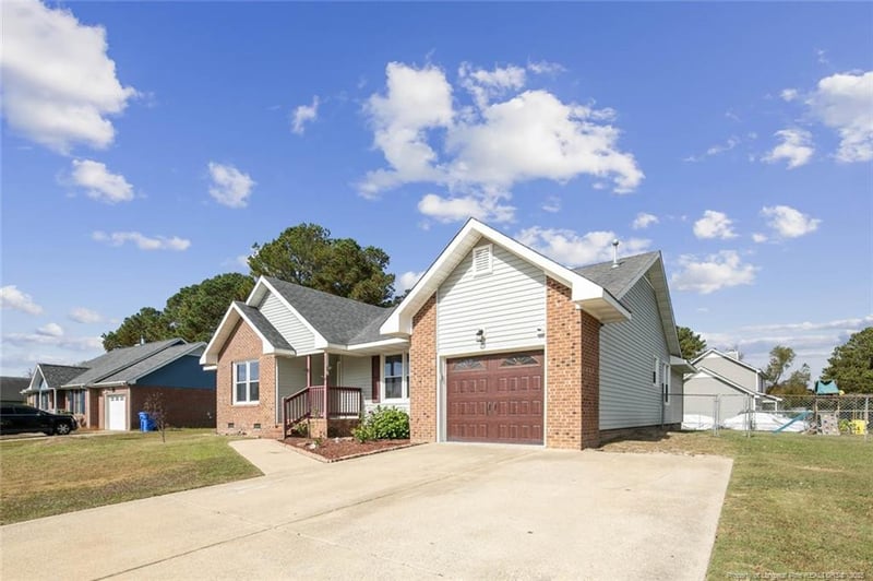 974 Eastman Rd, Fayetteville, NC 28314