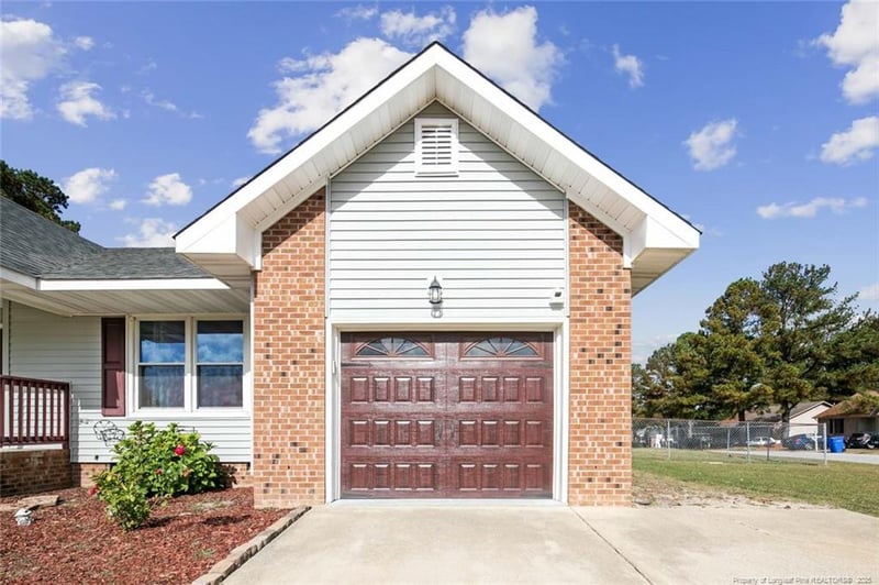 974 Eastman Rd, Fayetteville, NC 28314