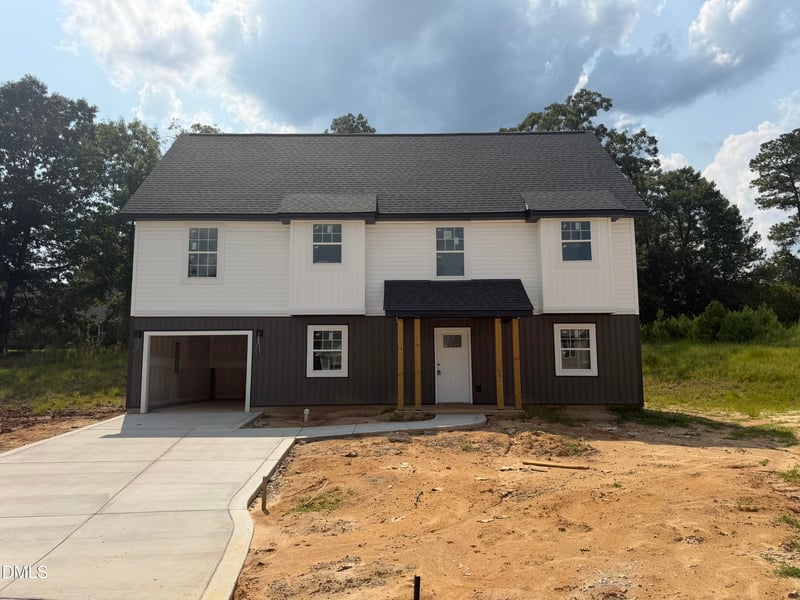 9747 Gooden Dr, Fayetteville, NC 28314