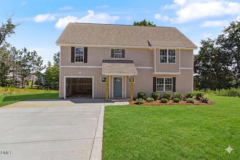9752 Gooden Dr, Fayetteville, NC 28314