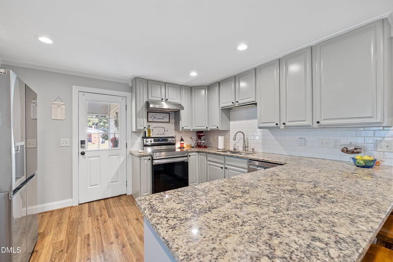 9759 Nash St, Middlesex, NC 27557